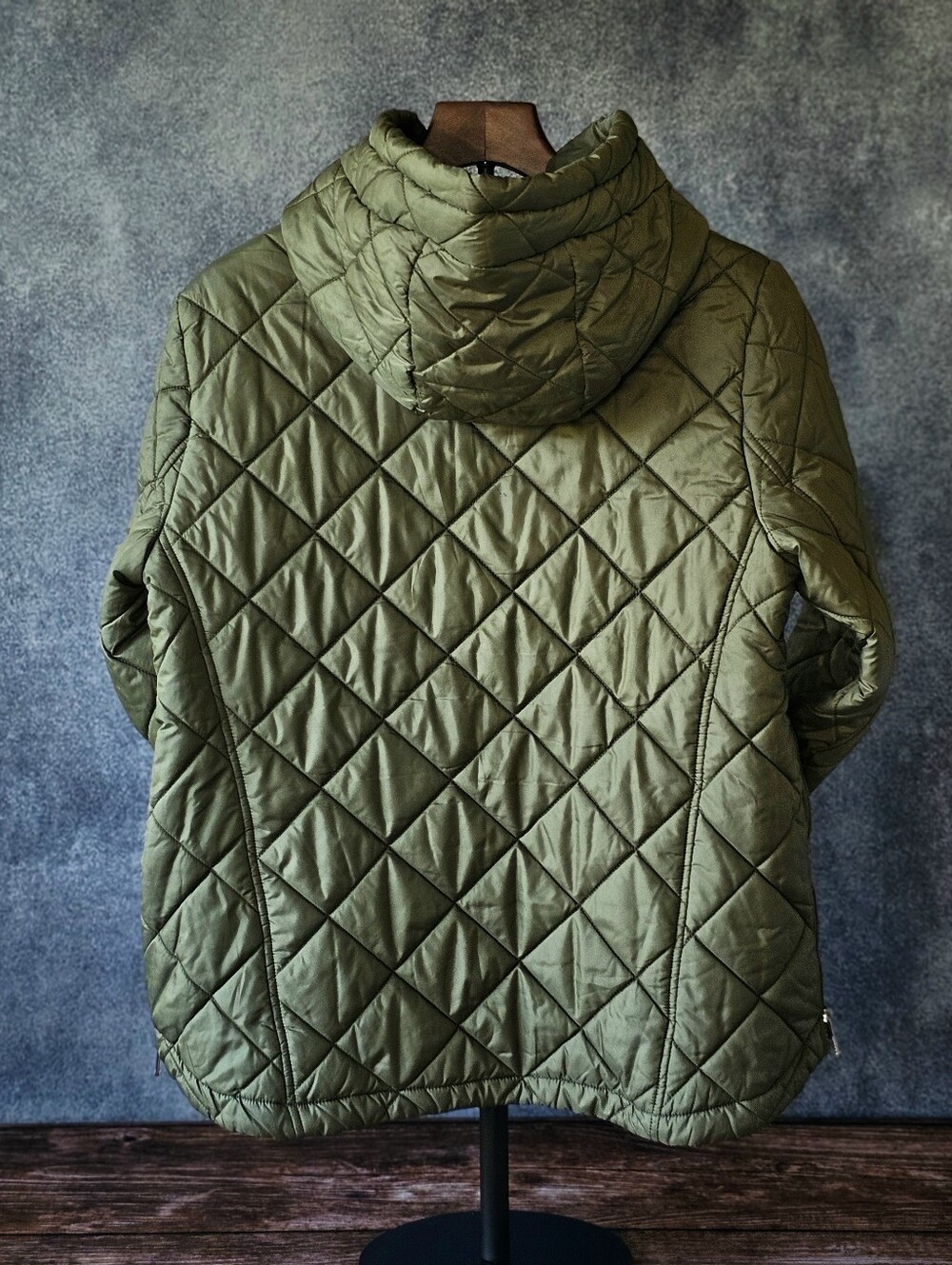 Sam Edelman Women's Olive Green Diamond Quilted Hooded Jacket - Size Large (EUC) - Picture 3 of 8